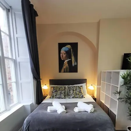 Spacious Georgian Studio * Dublin